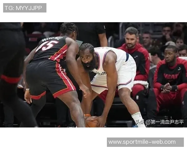 哈登在新赛季的表现如何又C了几场引发球迷热议 哈登在新赛季的表现如何又C了几场引发球迷热议